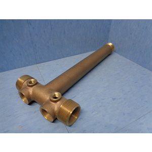 TÉ DE RACCORDEMENT 1 1 / 4" MÂLE LAITON